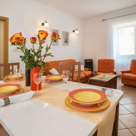 Quaint Apartment In Labin With Barbecue