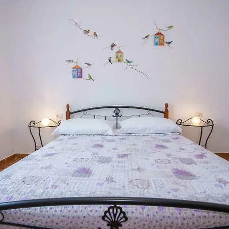 Quaint Apartment In Labin With Barbecue